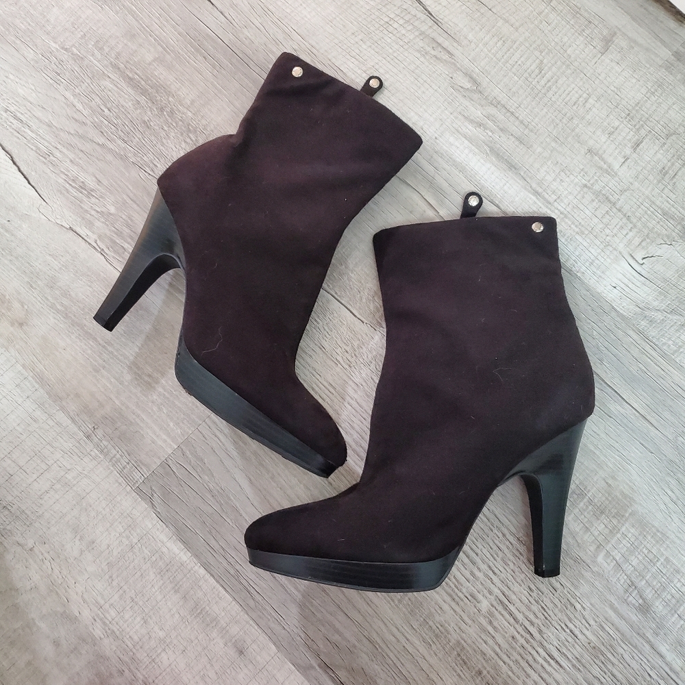 Isaac Mizrahi Black Suede Ankle Boots High Heel Platform Booties Size 9.5